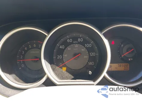 2009 Nissan Versa 1.8Sl z USA, uszkodzony, nr VIN 3N1BC13E79L428129